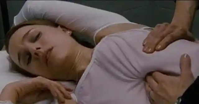 Natalie Portman dislocated a rib on Black Swan