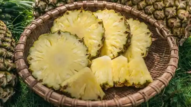 The Sexy Pineapple Diet<br/>
