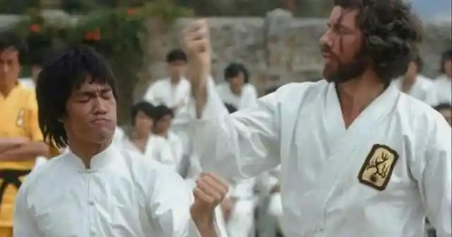 Bob Wall accidentally slashed Bruce Lee with broken glass in Enter the Dragon