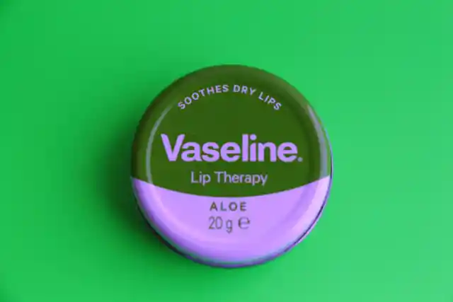 Using Vaseline as a moisturizer