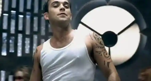 Rock DJ – Robbie Williams