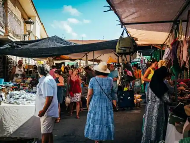They often have vibrant street markets<br/>