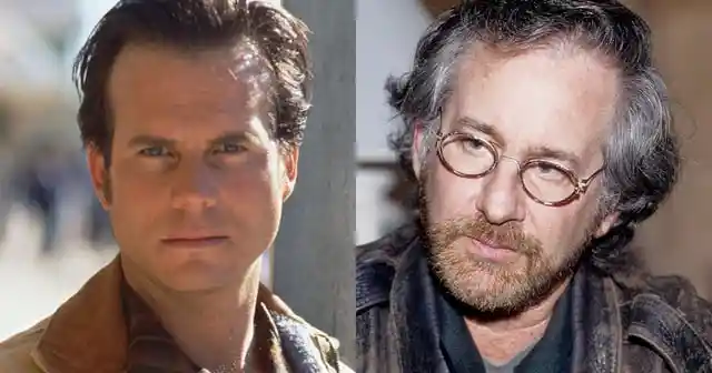 Bill Paxton and Steven Spielberg never met during production