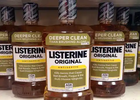 Using Listerine for foot fungus