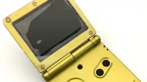 Gold Minish Cap Game Boy Advance SP - $8,000

