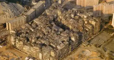 It is one of only a handful of films to feature scenes shot within the Kowloon Walled City
