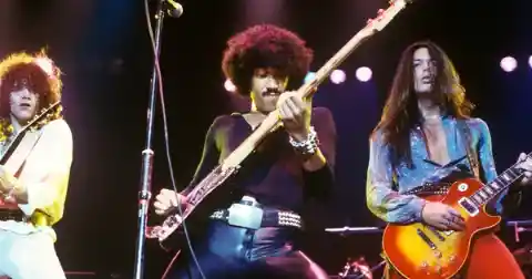The Boys are Back in Town - Thin Lizzy