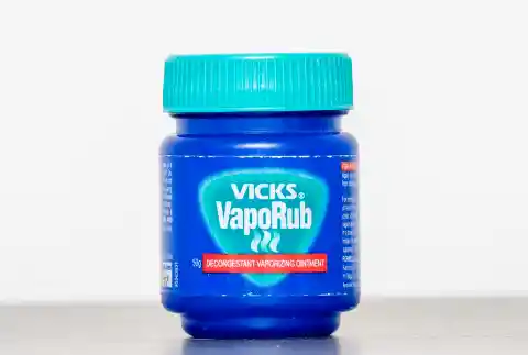 Using VapoRub on feet to alleviate cough