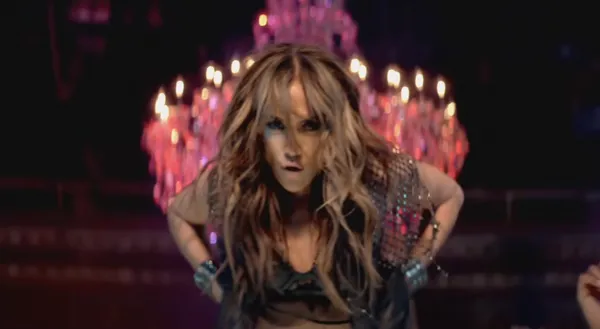 Jennifer Lopez ft. Pitbull – On The Floor